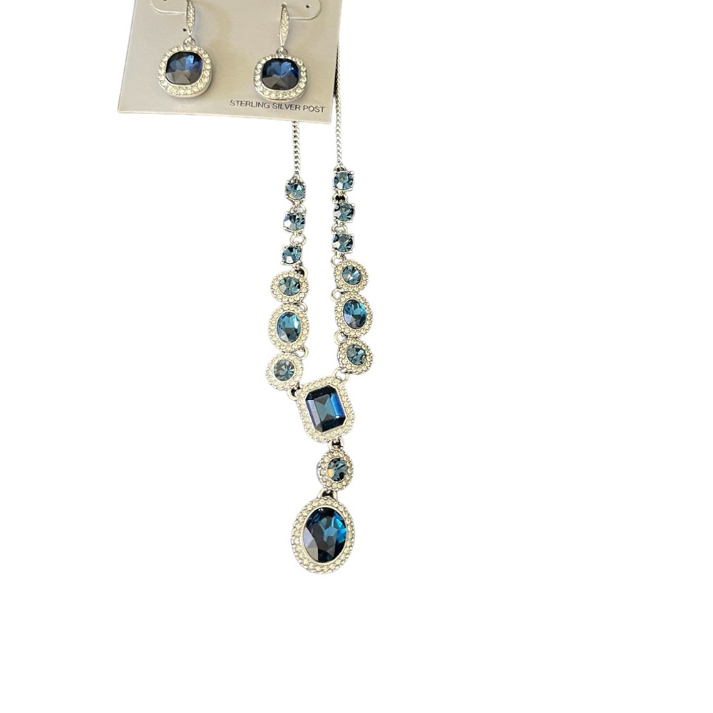 Blue and white crystal lariat, necklace, and earrings